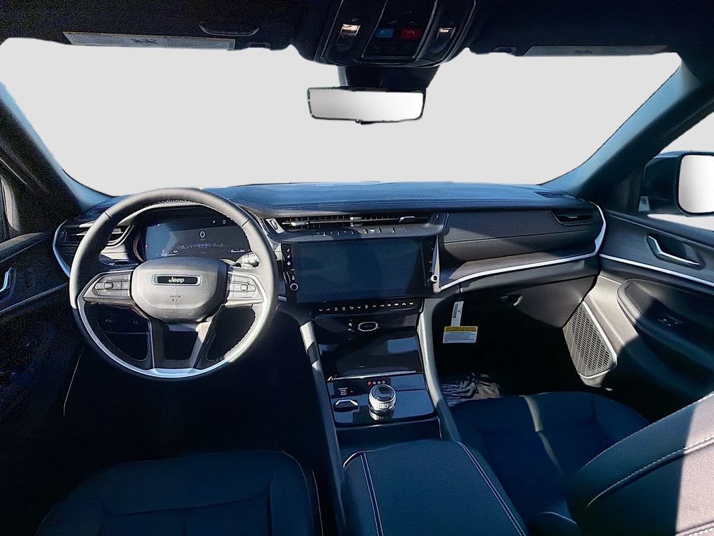 New 2026 Jeep Grand Cherokee Limited AWD/4WD image 15