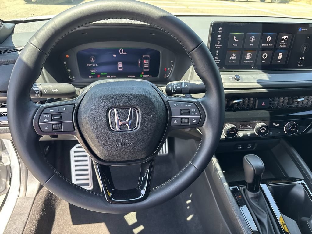 Used 2024 Honda Accord Sport image 15