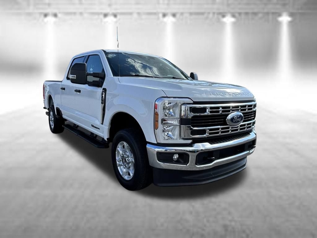 Used 2026 Ford F250 XLT AWD/4WD image 2