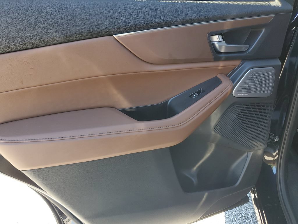 Certified 2026 Acura MDX w/ Technology Package FWD image 15
