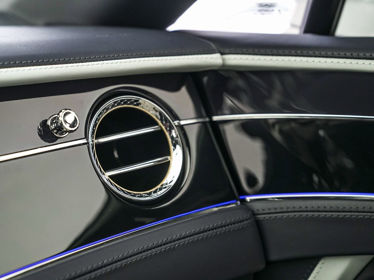 New 2026 Bentley Continental Mulliner image 26