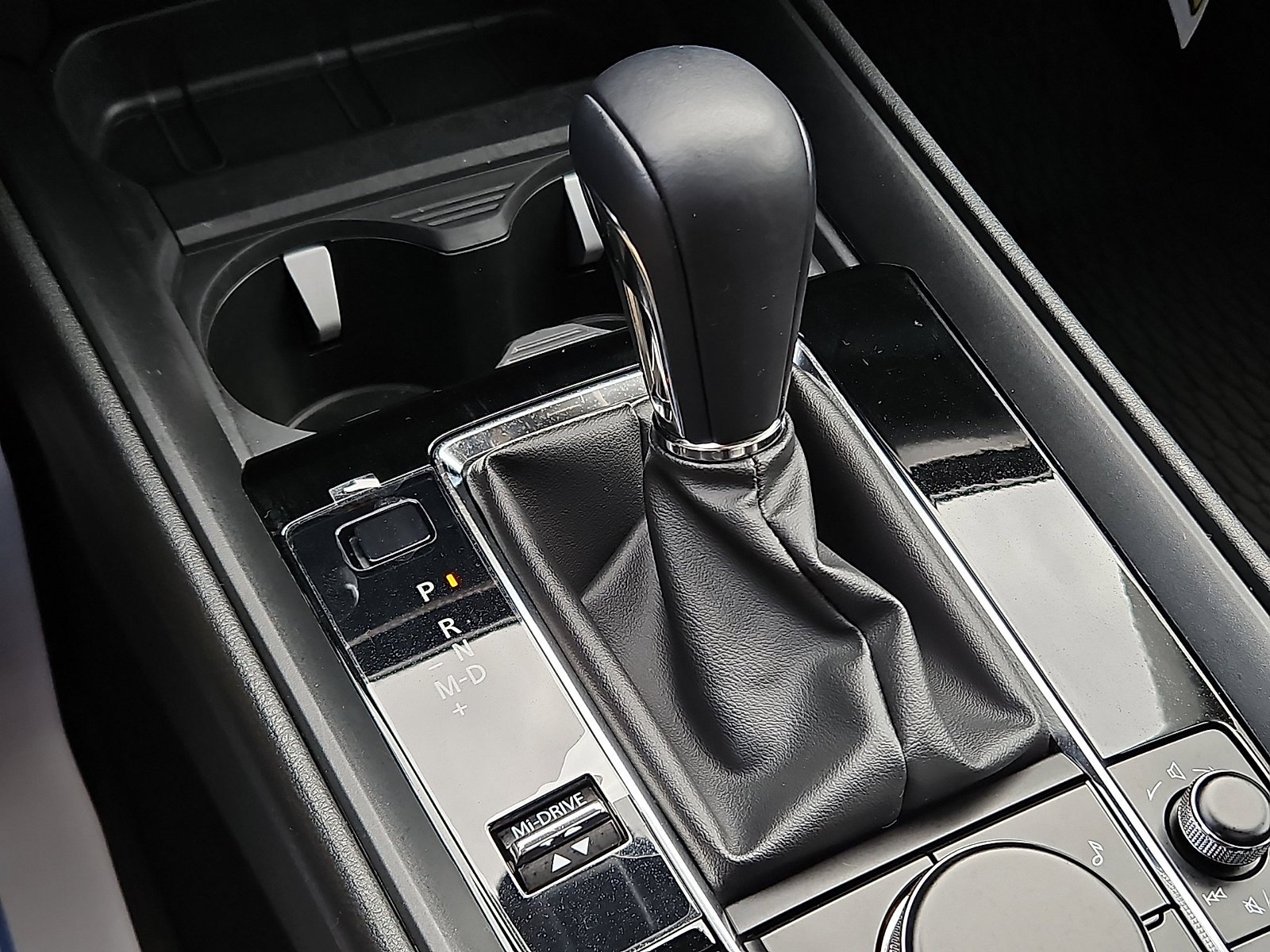 Used 2025 MAZDA CX-50 AWD 2.5 S w/ Weather Package image 15