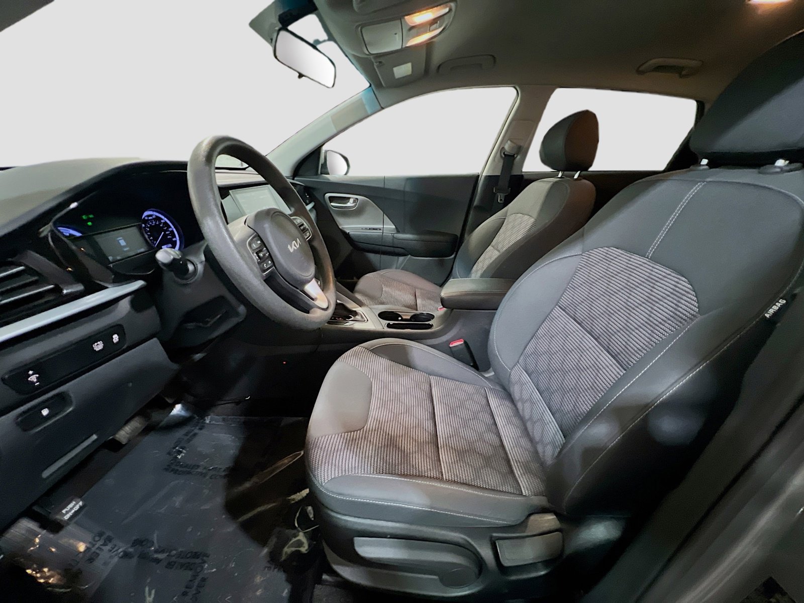 Used 2022 Kia Niro LX FWD image 14