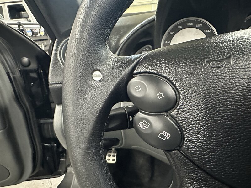 Used 2005 Mercedes-Benz SL 55 AMG image 40
