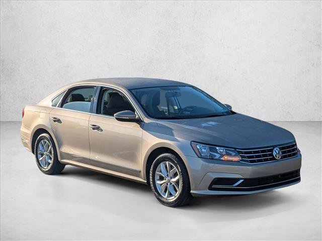 Used 2017 Volkswagen Passat 1.8T S FWD image 3