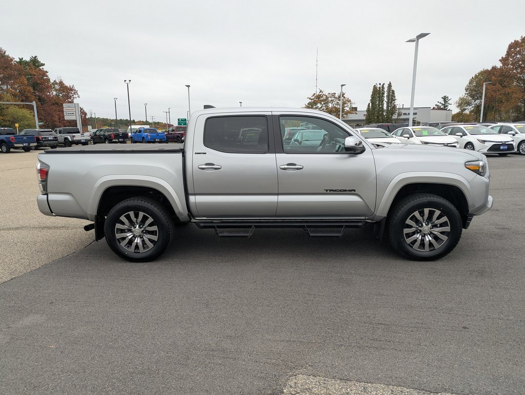 Used 2022 Toyota Tacoma Limited image 7