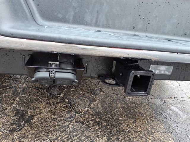 New 2026 Chevrolet Express 2500 w/ Driver Convenience Package image 17