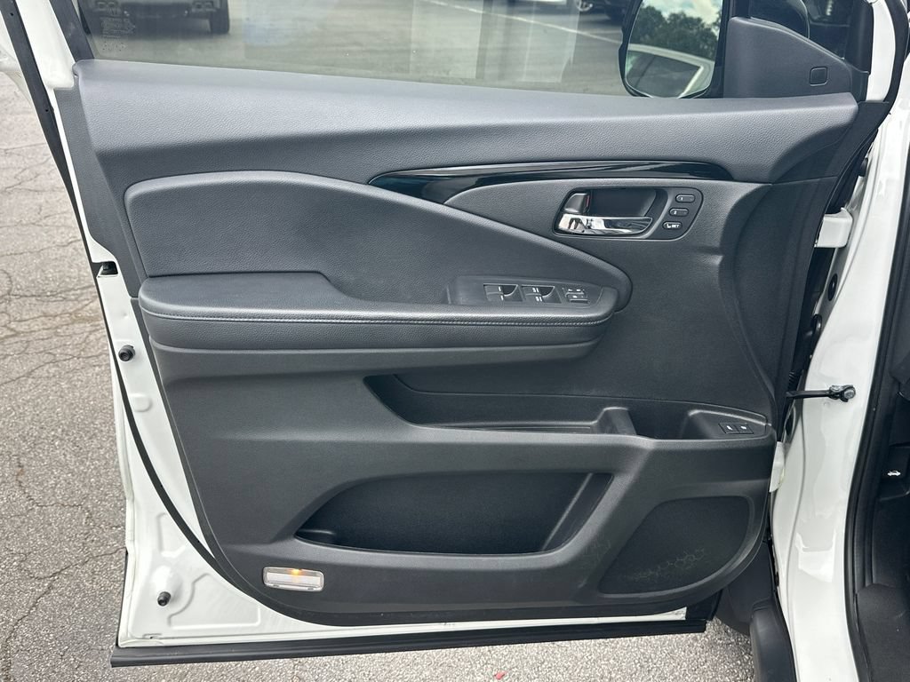 Used 2020 Honda Passport Elite image 11