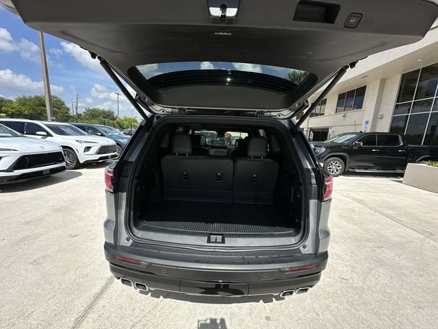 Certified 2024 GMC Acadia AT4 w/ Luxury Package AWD/4WD image 33