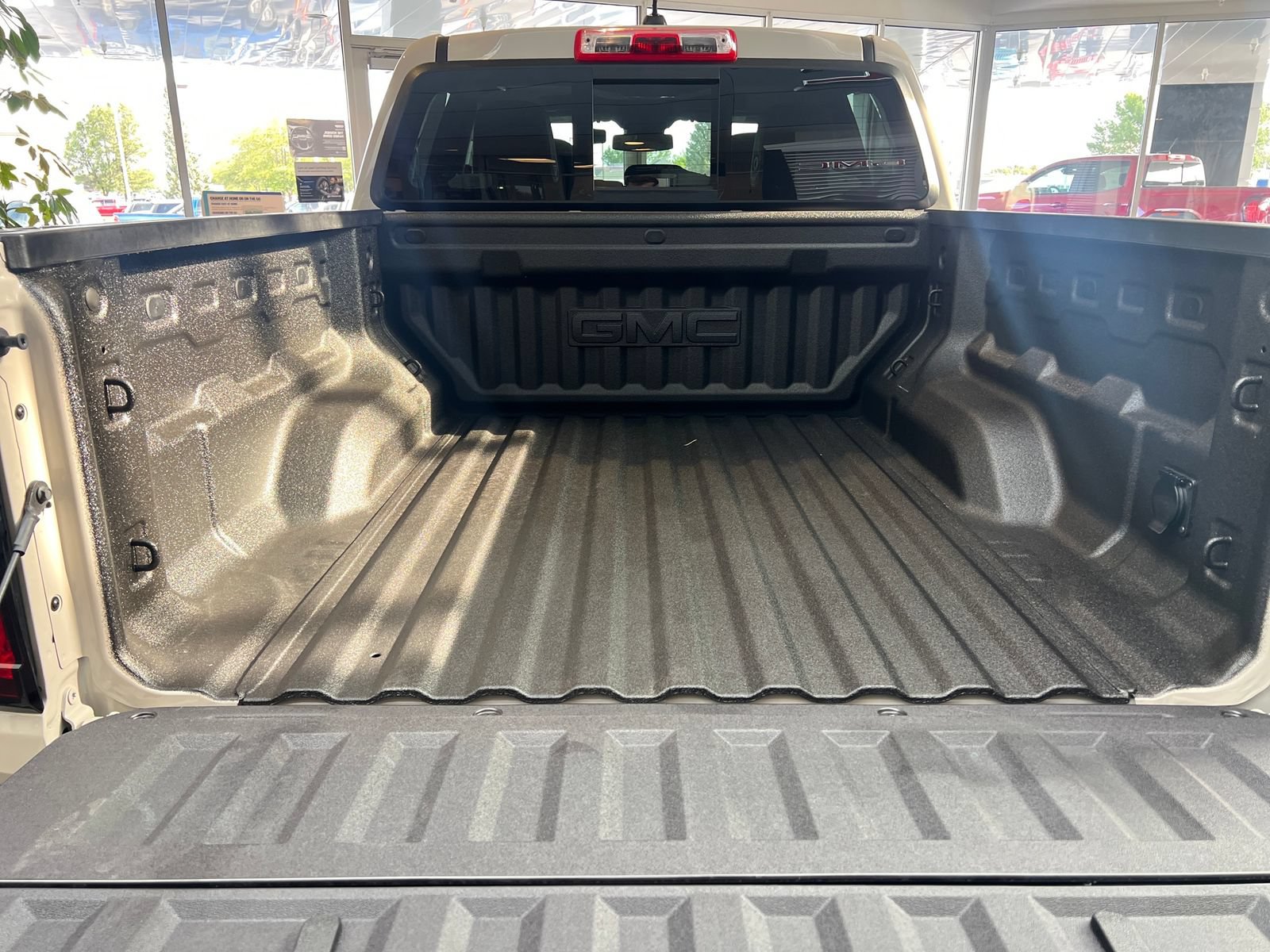 New 2026 GMC Canyon AT4 w/ Technology Plus Package AWD/4WD image 23