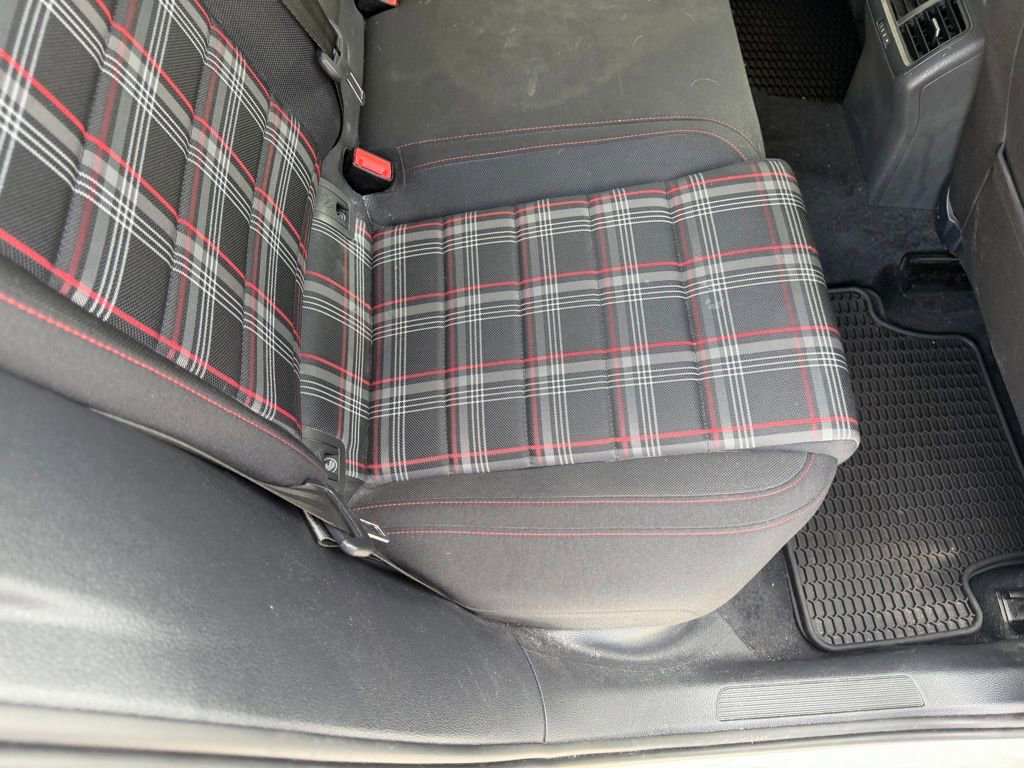 Used 2020 Volkswagen GTI S image 18