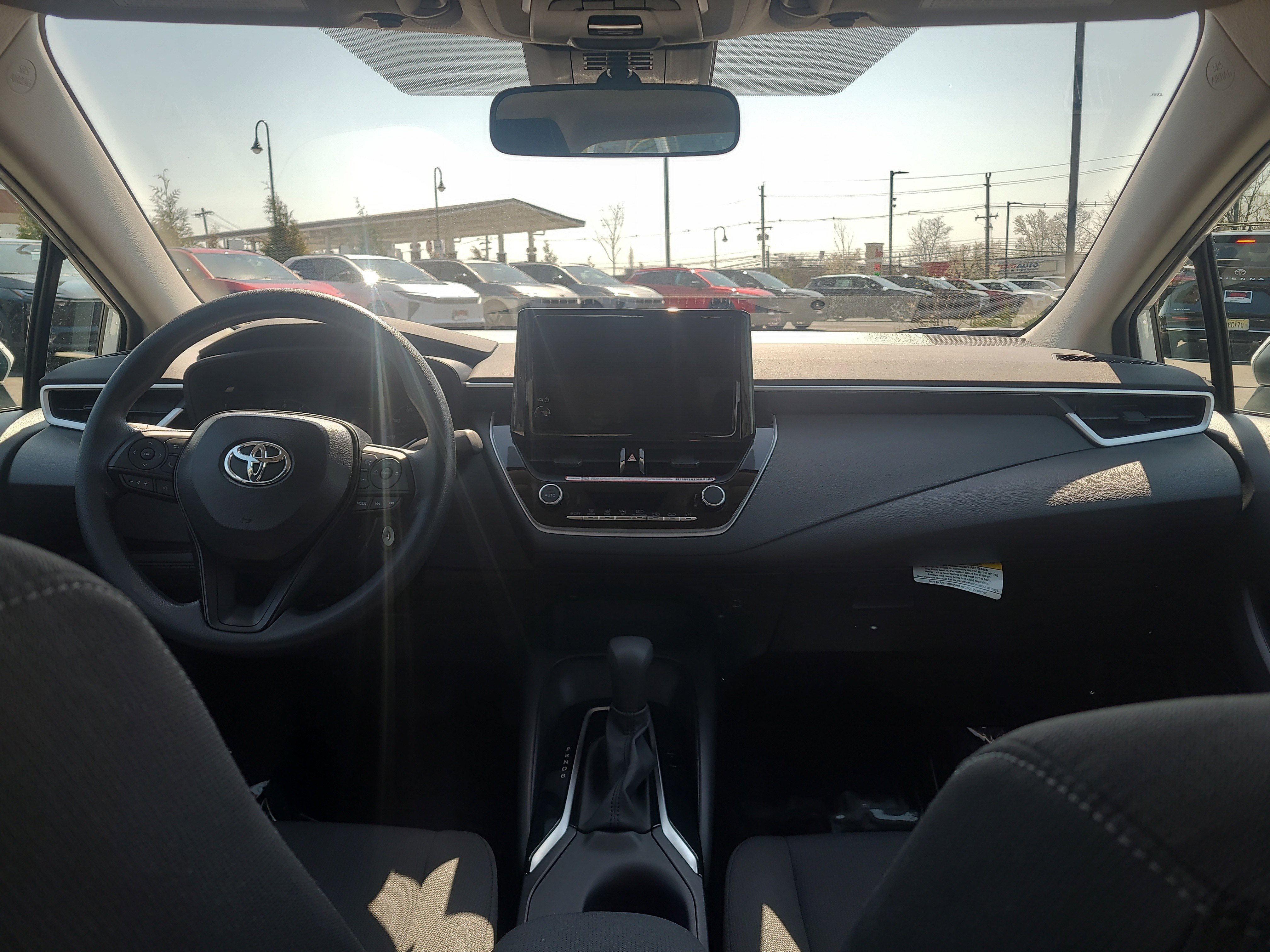 Certified 2025 Toyota Corolla LE image 18