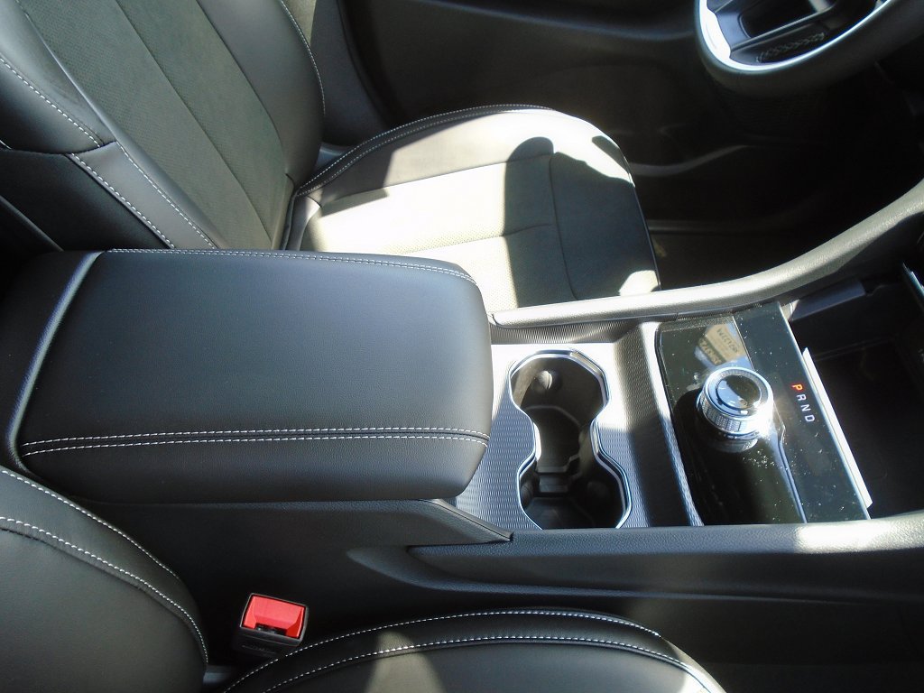 New 2025 Jeep Grand Cherokee L Altitude AWD/4WD image 14