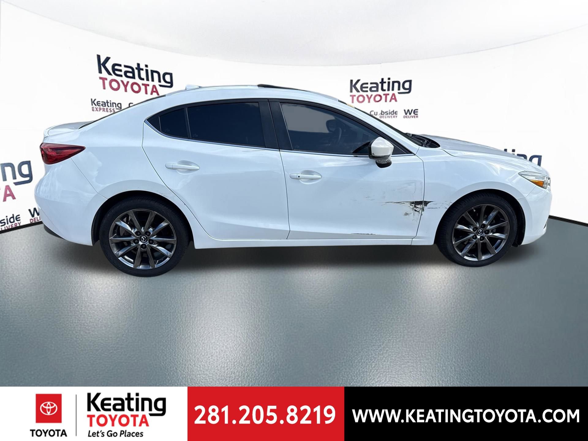 Used 2018 MAZDA MAZDA3 Touring image 8