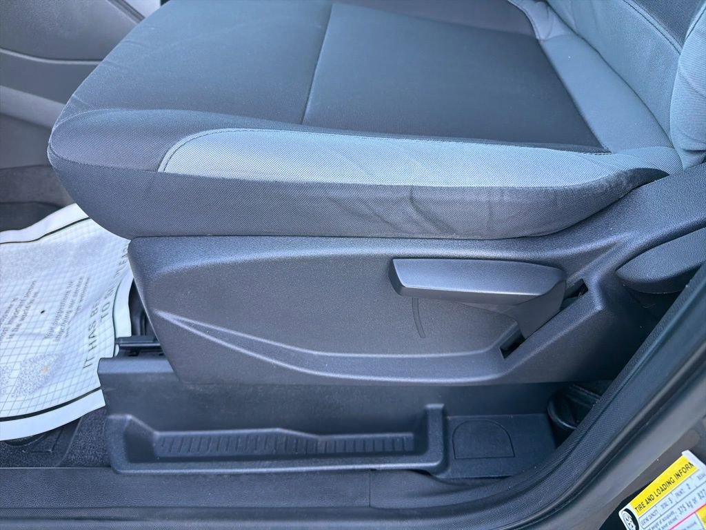 Used 2015 Ford Escape S image 25