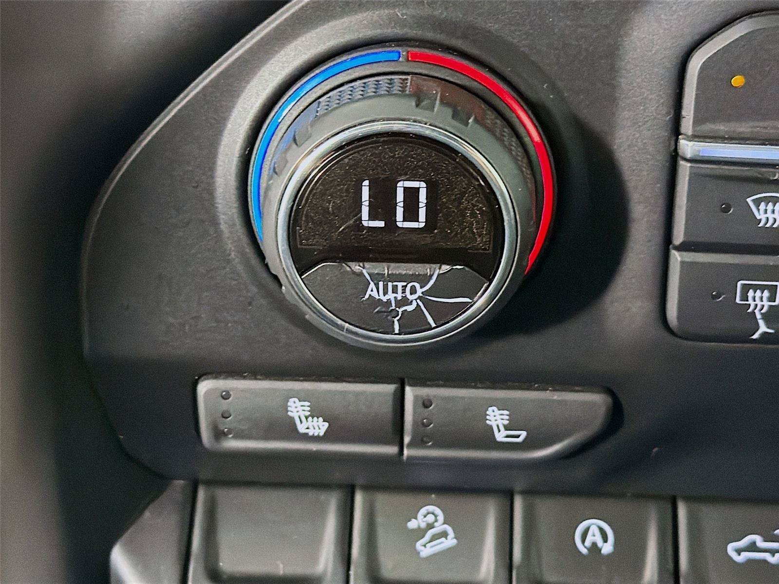 Used 2019 Chevrolet Silverado 1500 LT w/ All-Star Edition AWD/4WD image 24