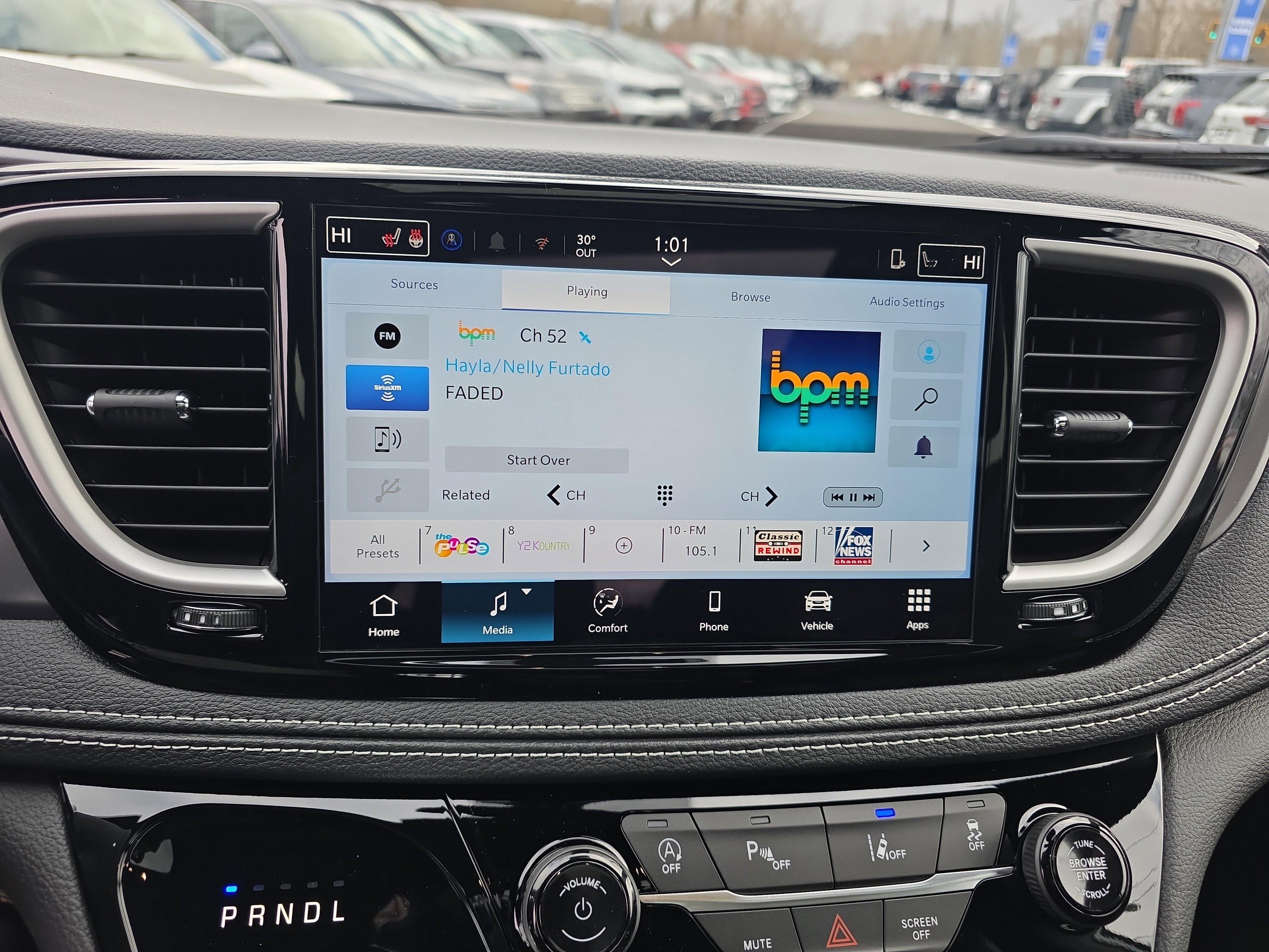 New 2026 Chrysler Pacifica Select image 6