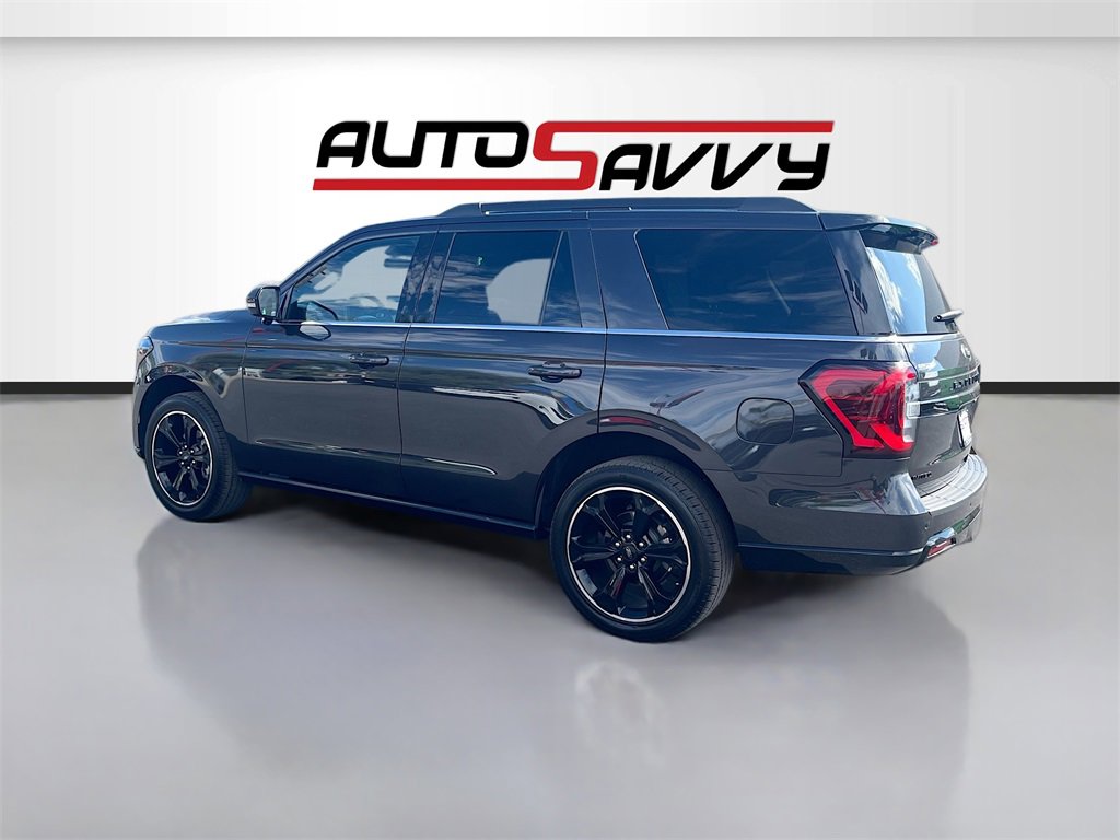 Used 2024 Ford Expedition Limited image 5