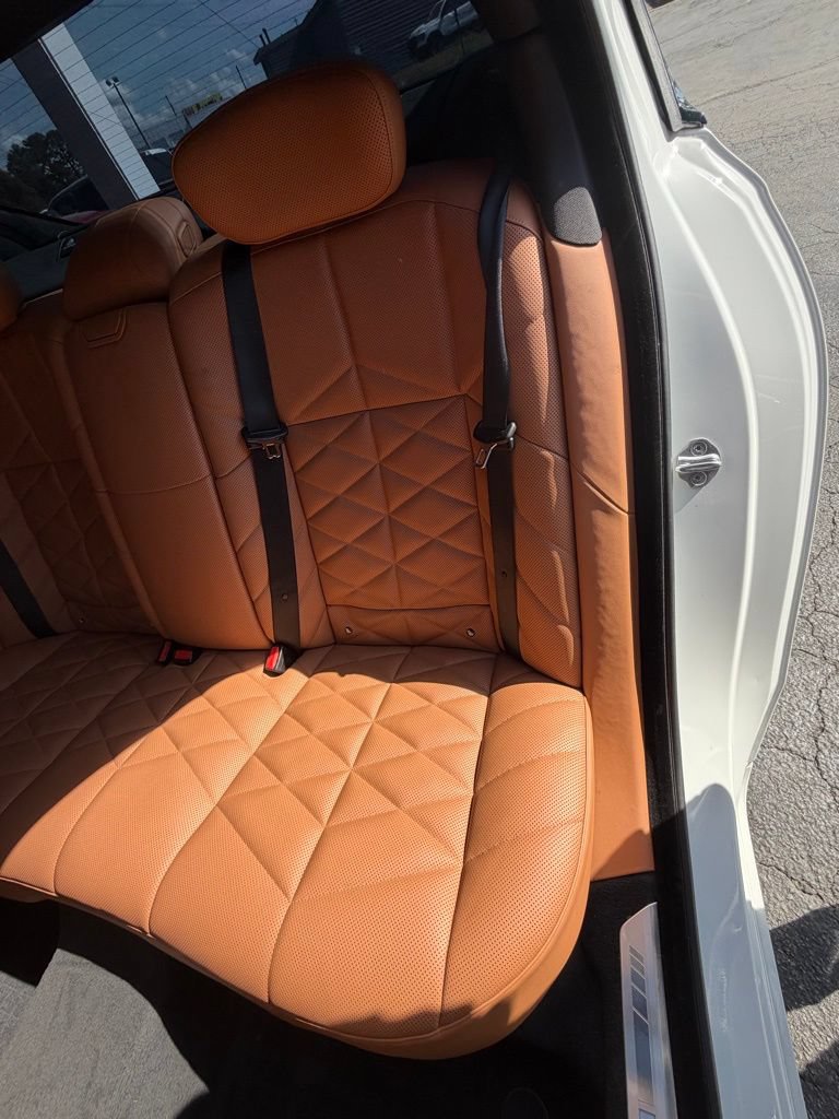 Used 2023 BMW 740i RWD image 27