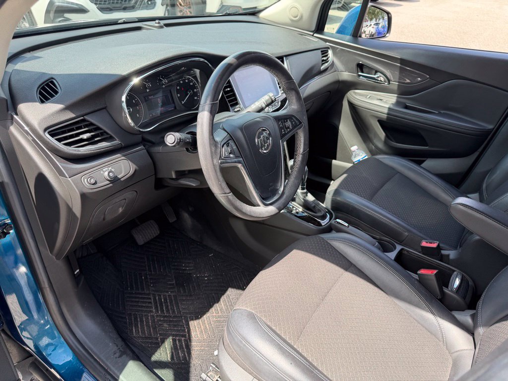 Used 2020 Buick Encore Preferred w/ Safety Package FWD image 23