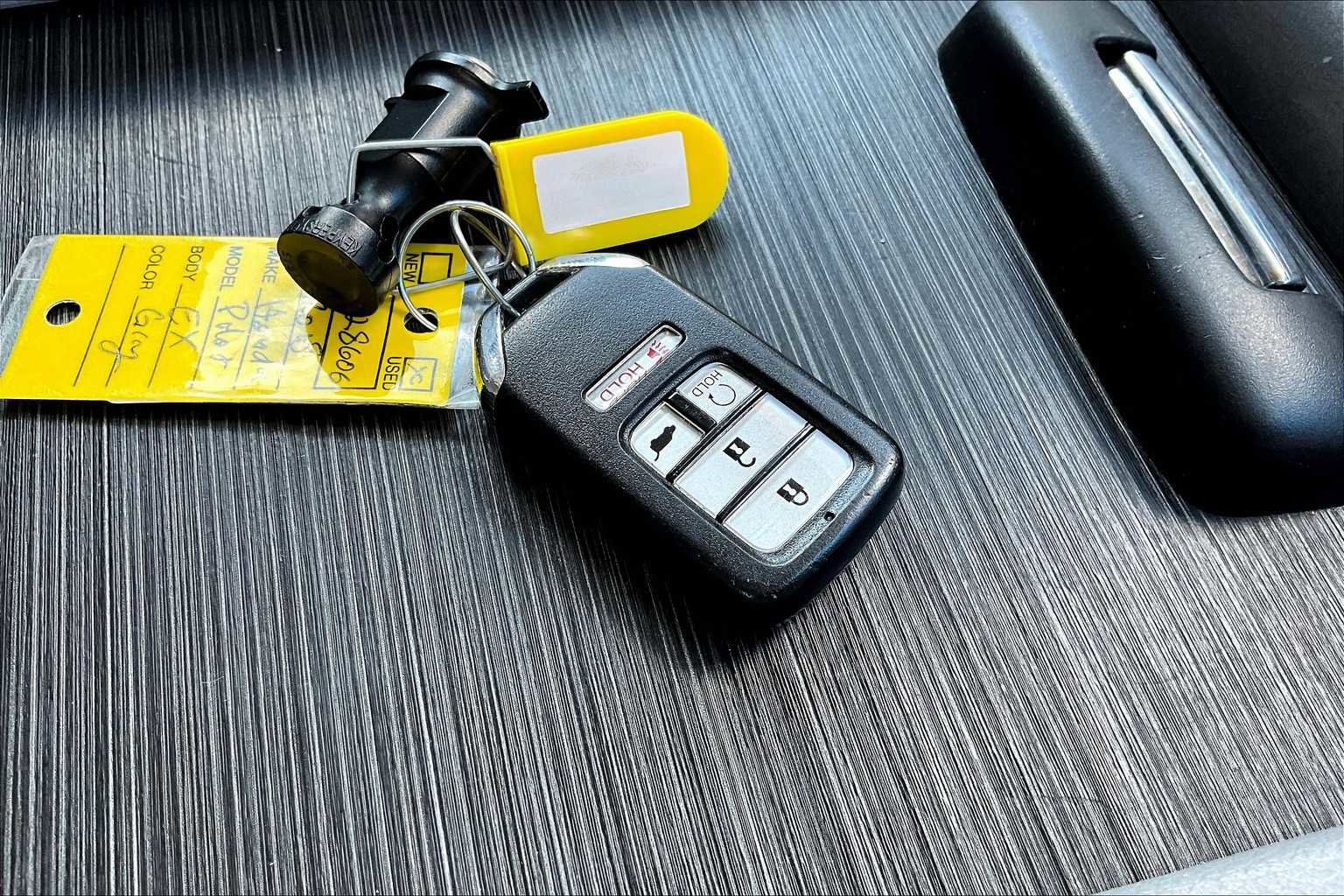 Used 2018 Honda Pilot EX image 15