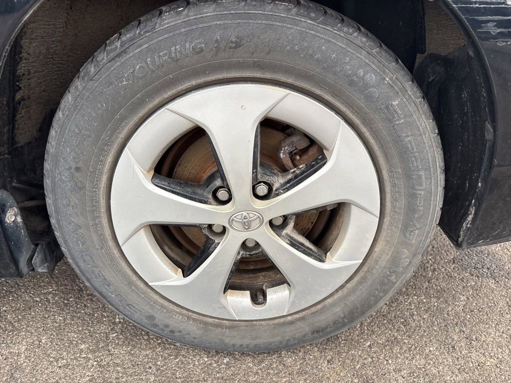 Used 2015 Toyota Prius Three image 5