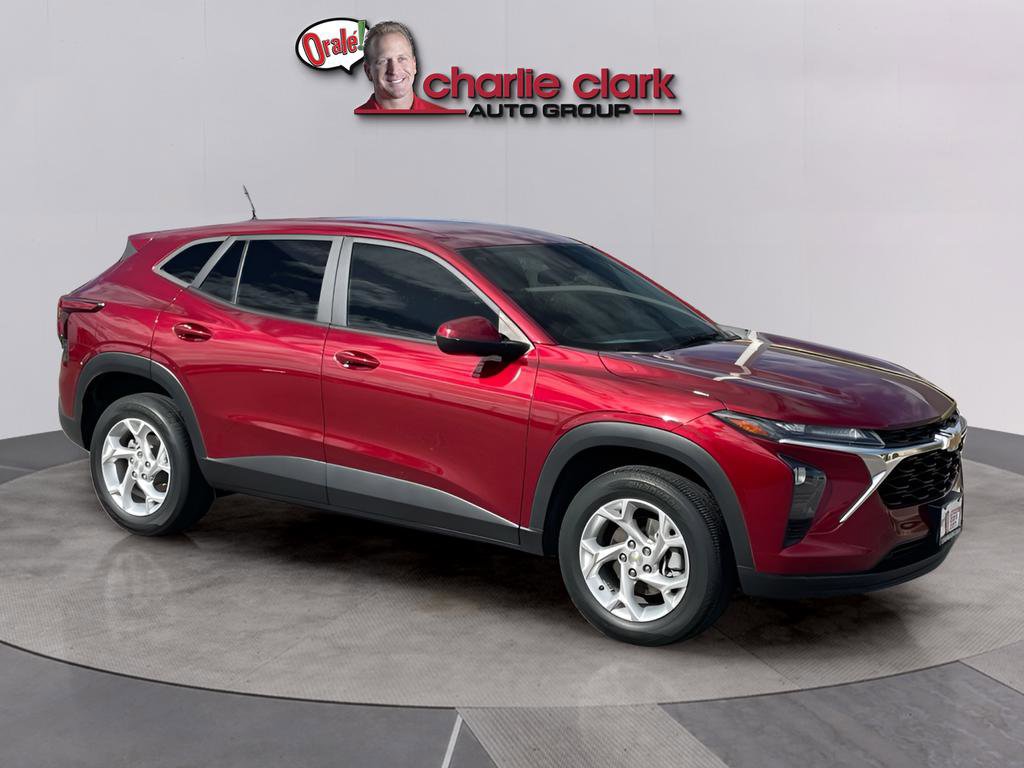 Used 2024 Chevrolet Trax LS w/ LS Convenience Package FWD image 7
