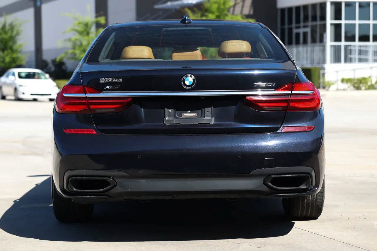 Used 2016 BMW 750i xDrive AWD/4WD image 11