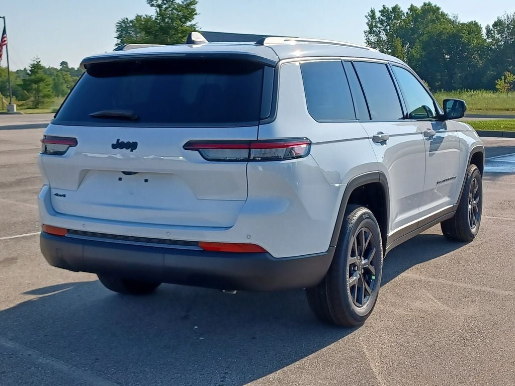 New 2026 Jeep Grand Cherokee L 4WD image 4
