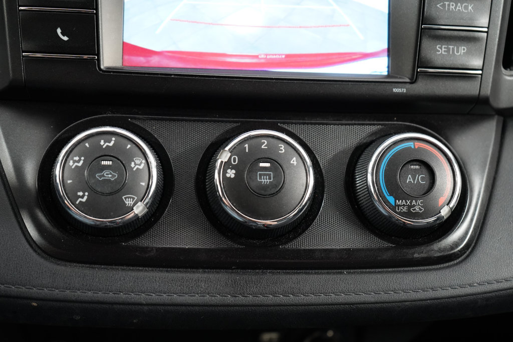 Used 2016 Toyota RAV4 LE AWD/4WD image 28