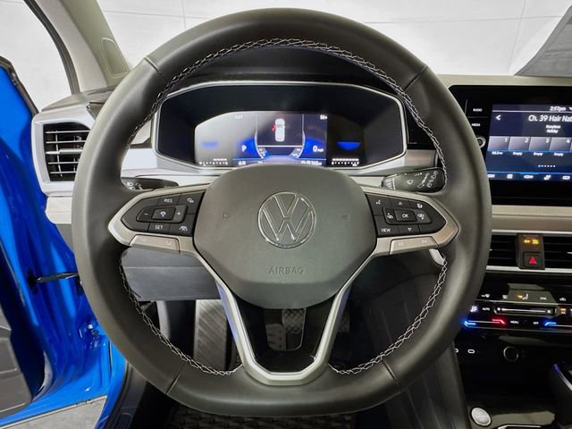 New 2025 Volkswagen Taos SE image 6