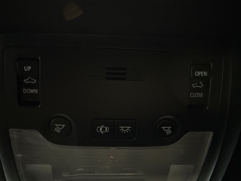 Used 2016 Lexus IS 200t w/ F Sport Package RWD image 35