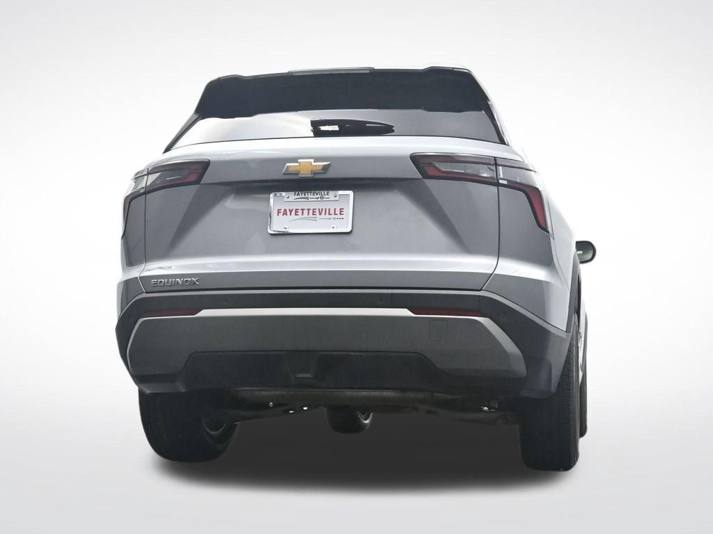 Used 2025 Chevrolet Equinox LT FWD image 34