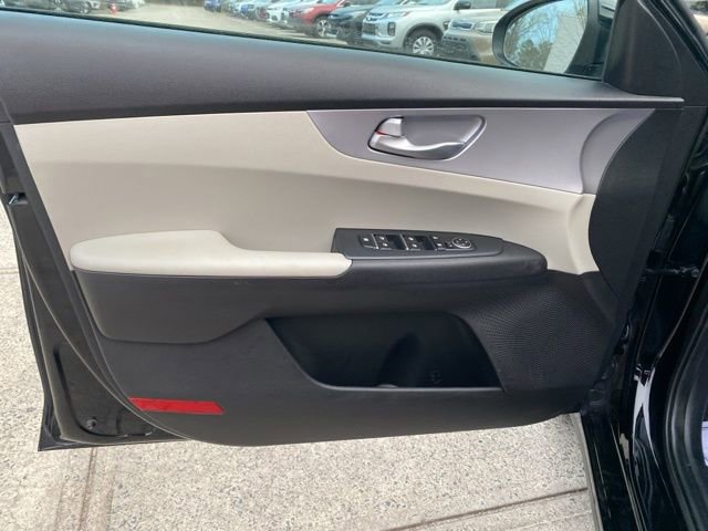 Used 2023 Kia Forte LXS w/ LXS Technology Package image 18