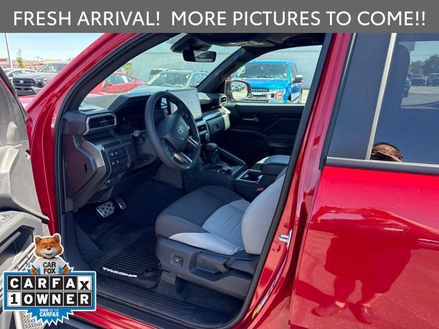 Used 2025 Toyota Tacoma TRD Sport AWD/4WD image 8