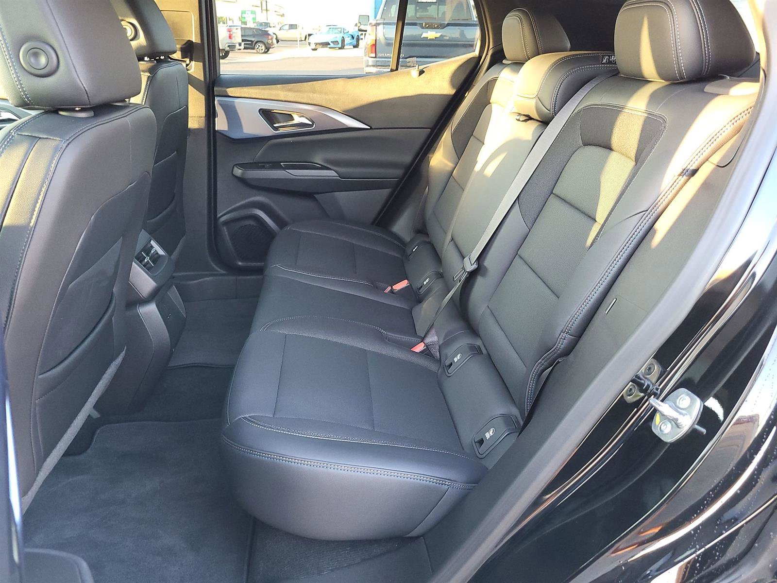 New 2024 Chevrolet Equinox EV LT image 22