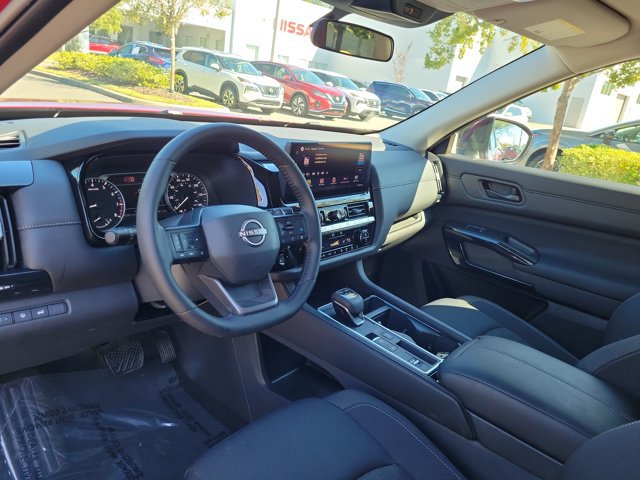 Used 2026 Nissan Pathfinder SV FWD image 17