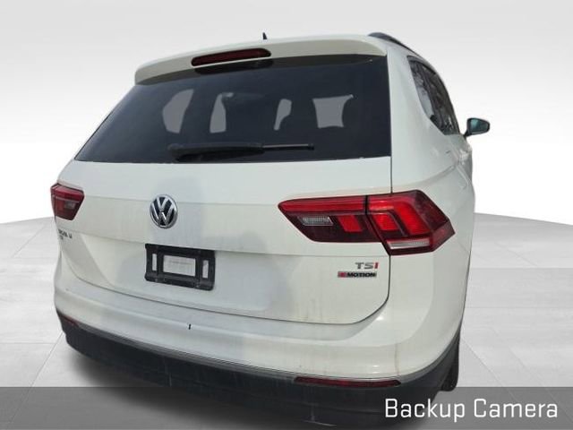 Used 2018 Volkswagen Tiguan SE w/ Panoramic Sunroof Package image 7