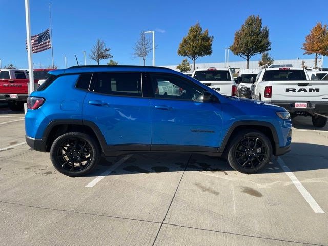 New 2026 Jeep Compass Latitude w/ Quick Order Package 29K AWD/4WD image 6
