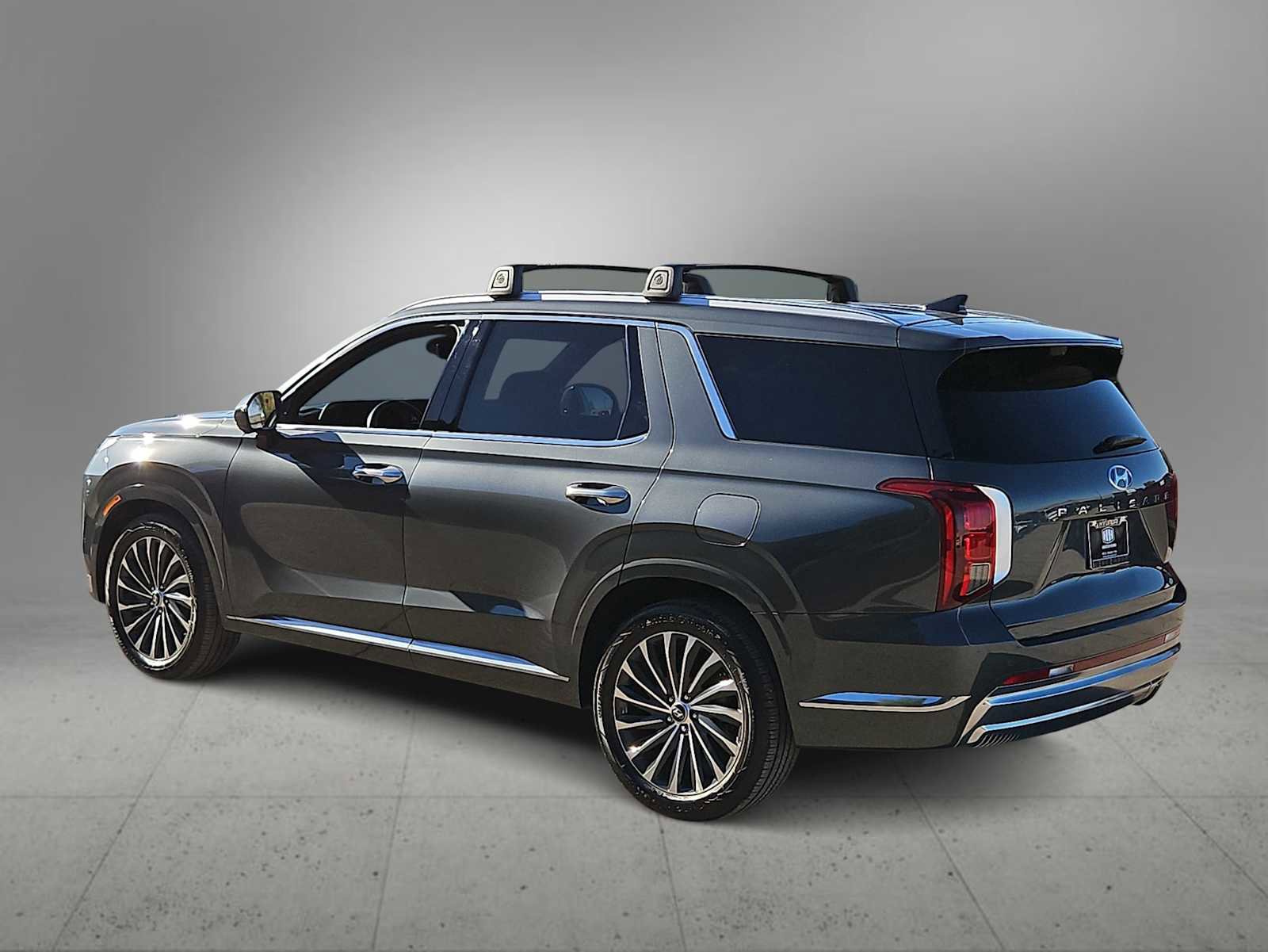 Used 2023 Hyundai Palisade Calligraphy image 6