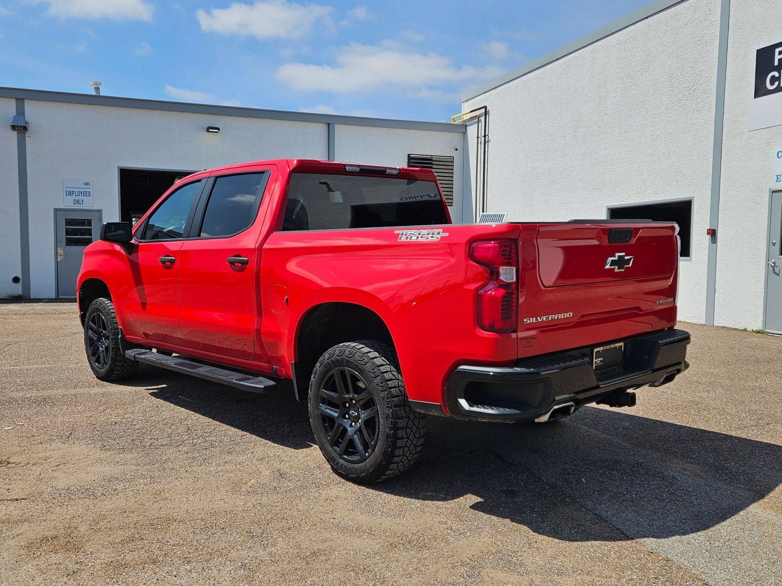 Used 2024 Chevrolet Silverado 1500 Custom Trail Boss AWD/4WD image 3