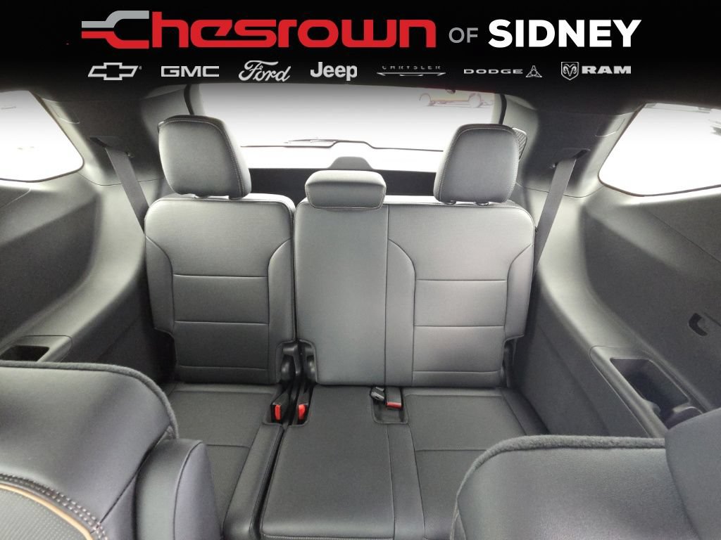 Used 2026 Chevrolet Traverse High Country w/ LPO, Floor Liner Package AWD/4WD image 21