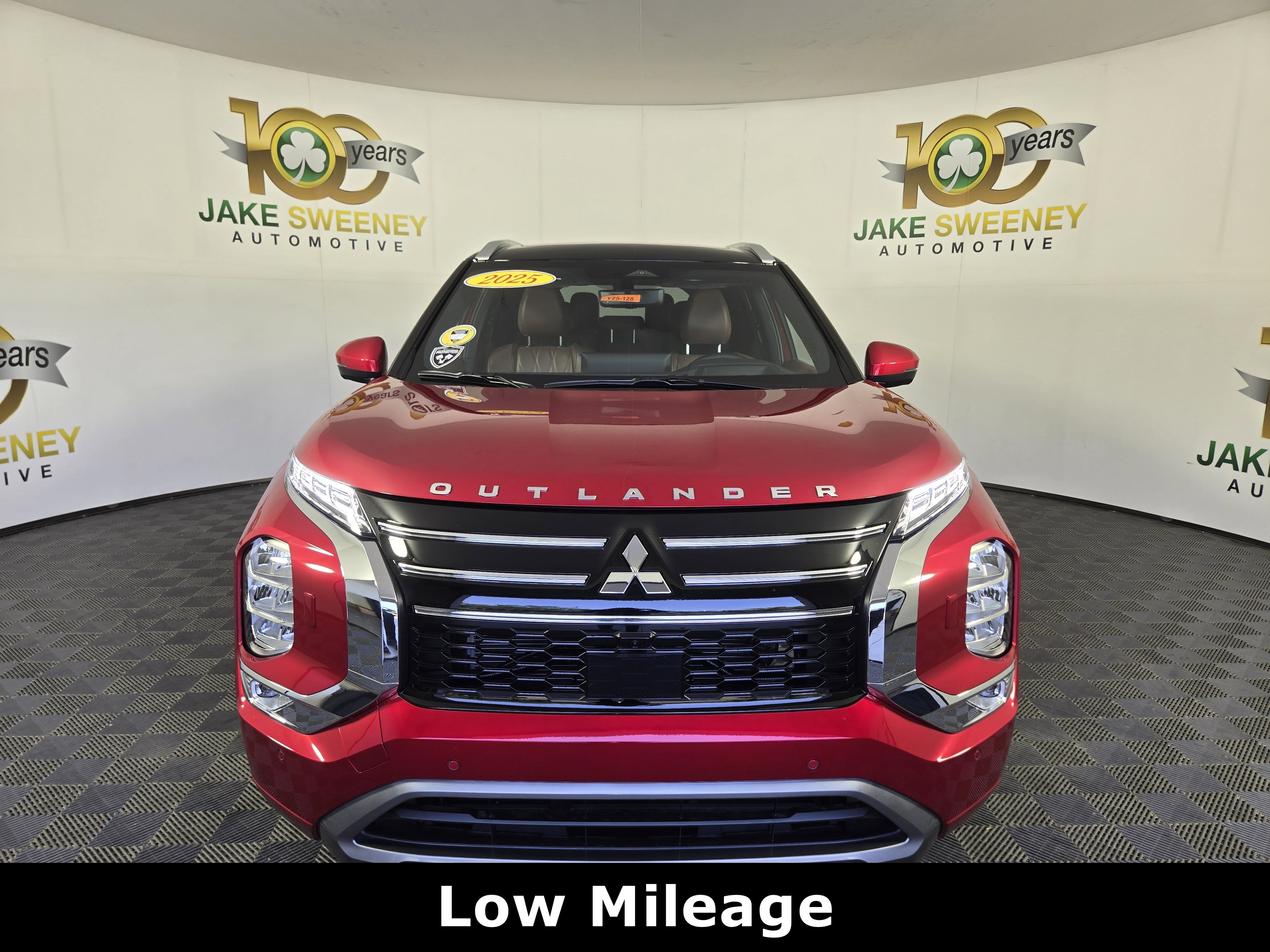 New 2025 Mitsubishi Outlander SEL image 2