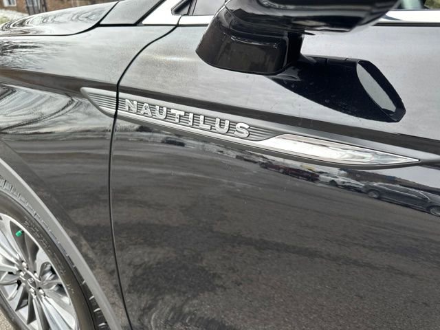 Used 2022 Lincoln Nautilus Reserve image 29