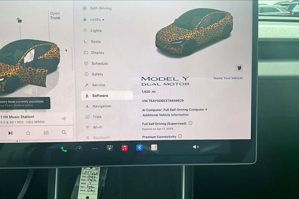 Used 2026 Tesla Model Y AWD image 13