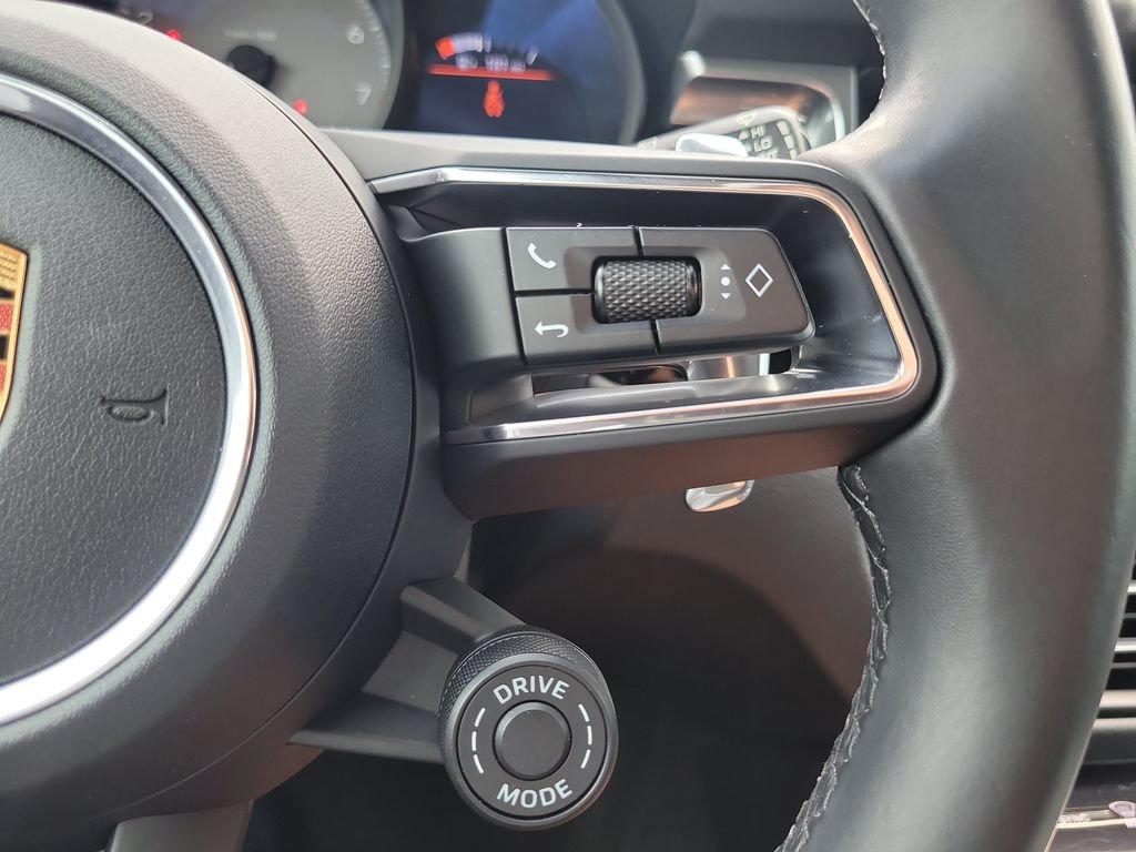 Used 2022 Porsche Macan S AWD/4WD image 28