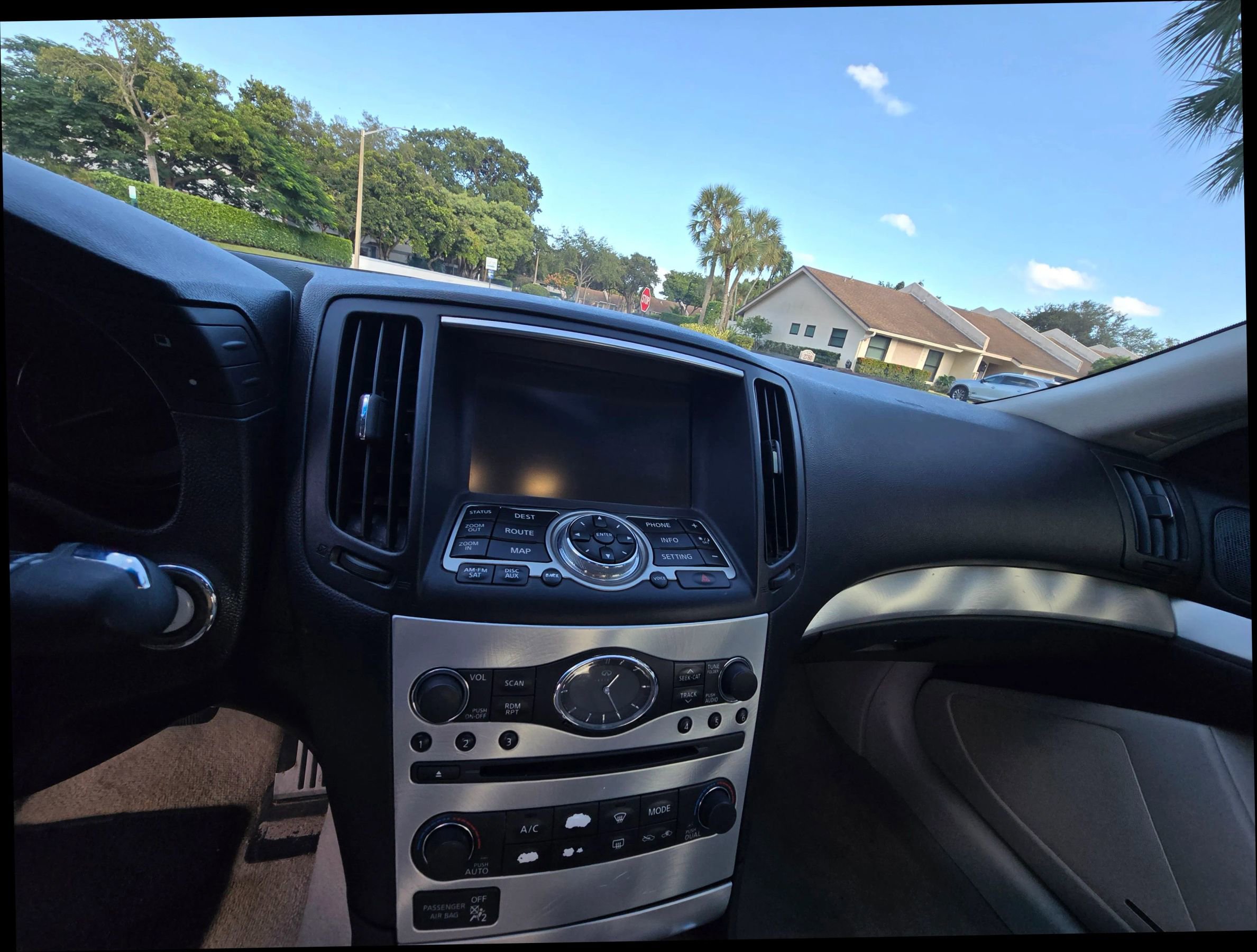 Used 2014 INFINITI Q60 Journey w/ Premium Package image 30