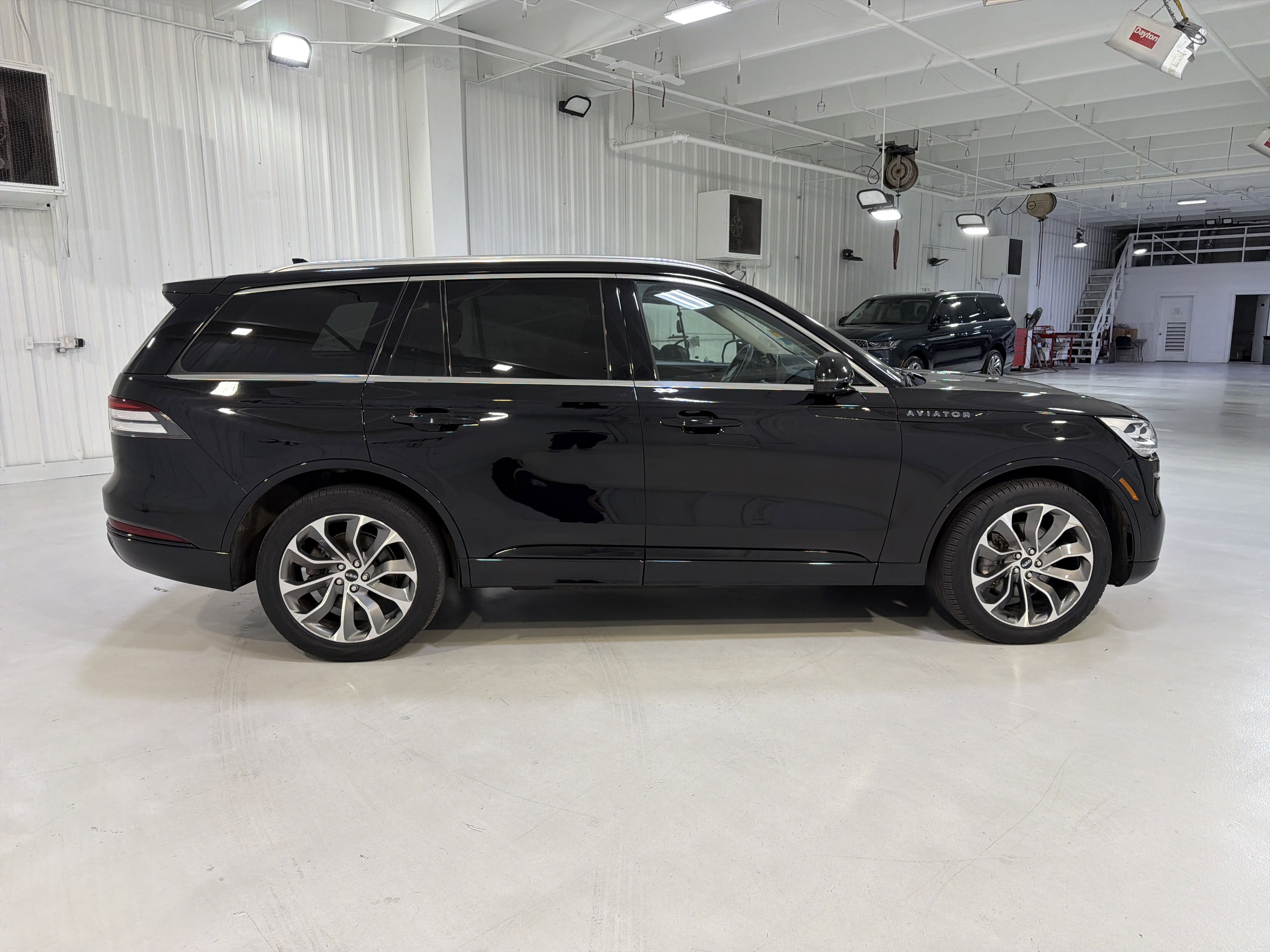Used 2023 Lincoln Aviator Grand Touring w/ Equipment Group 301A image 6