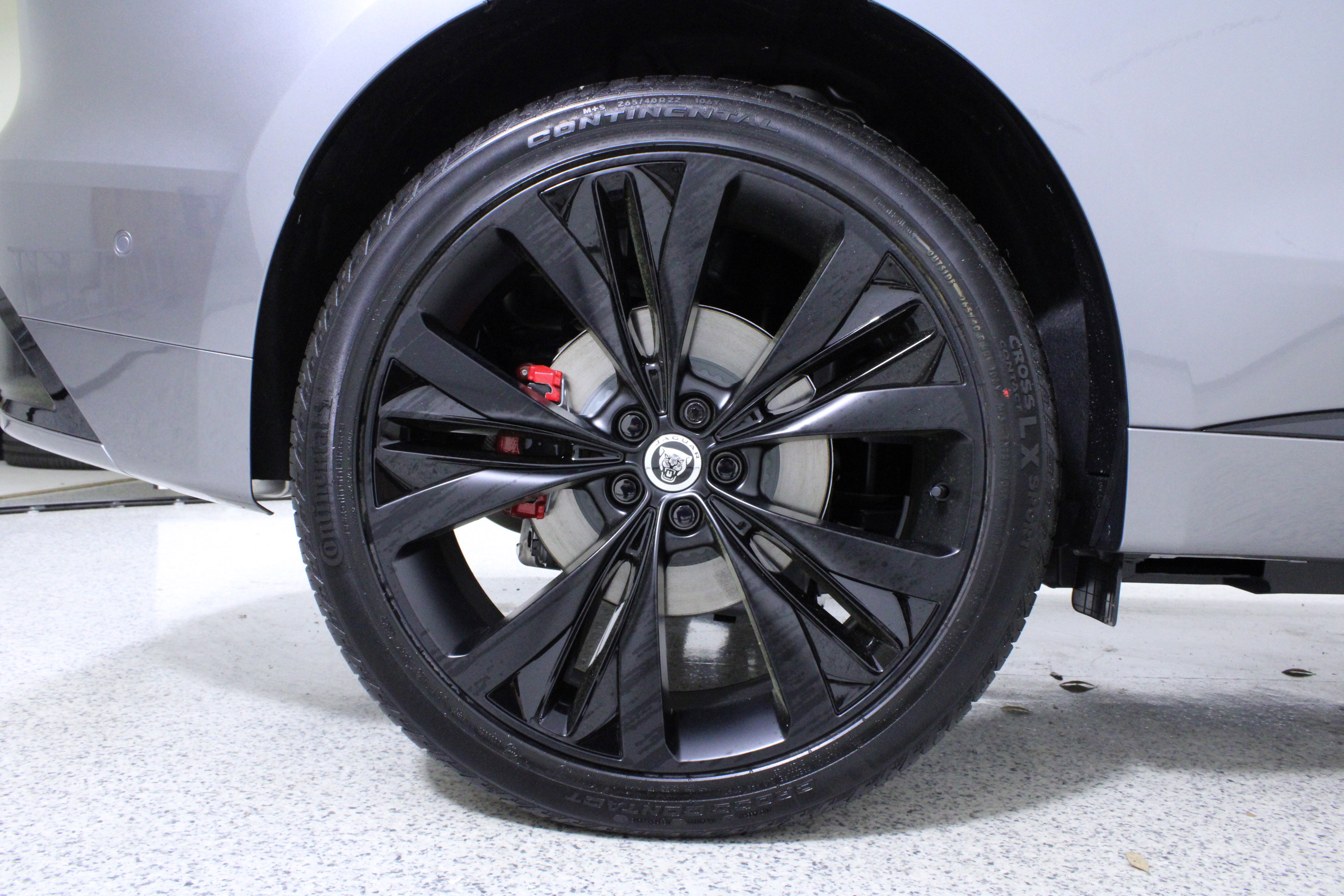 New 2026 Jaguar F-PACE R-Dynamic S image 8