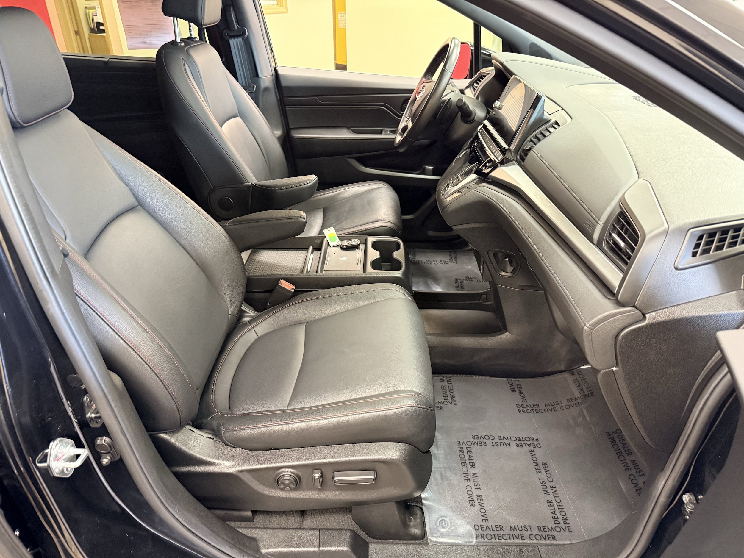 Used 2025 Honda Odyssey Sport-L image 28